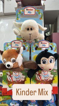 Подарунковий набір Kinder Maxi Mix з м'якою іграшкою 133 грам 2431263927 фото