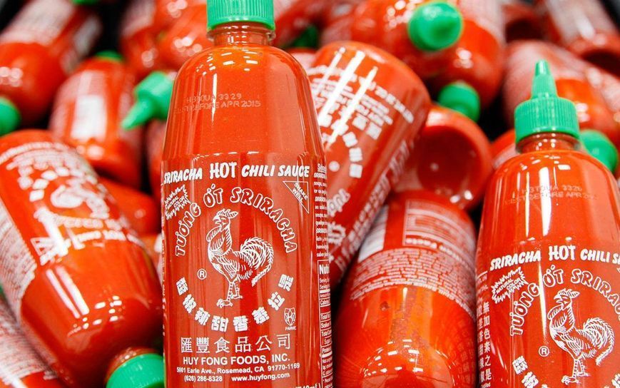 Шрирача острый соус чили Sriracha Hot Chili Sauce 793 g Шрирача с петухом США 1705782190 фото