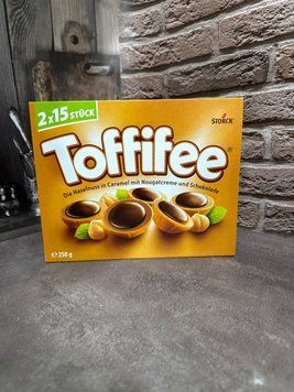 Цукерки Toffifee фундук у карамелі з кремовою нугою та шоколадом 250 грам 2727487934 фото