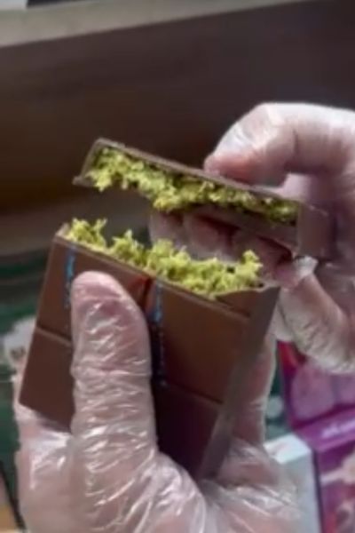 Дубайский шоколад с фисташковой пастой и Тестом Катаифи Dubai Chocolate Gypsy Girl 200 грамм 2395669909 фото